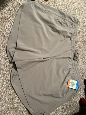 Columbia Men's Athletic Shorts in Light Taupe Gray